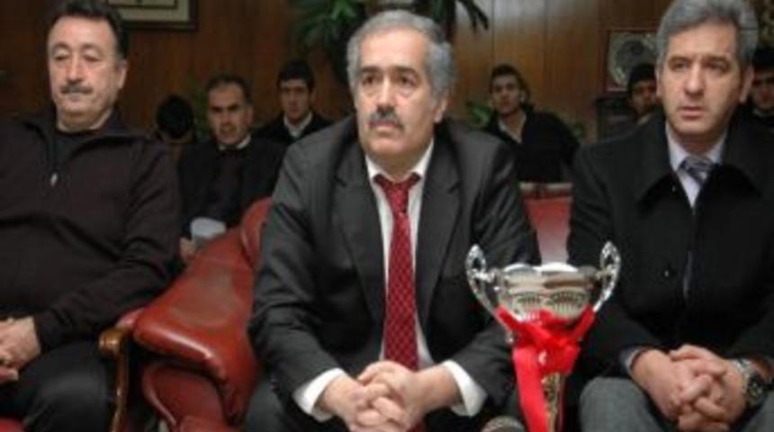 Elbistan Belediyespor U-19&rsquo;larda İl Birincisi Oldu