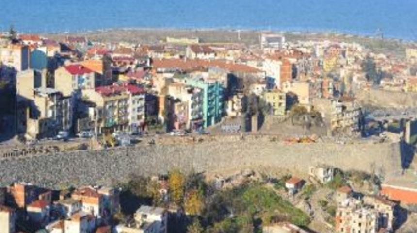 Erdoğdu Yolunda Kamulaştırma Ve Yapım &Ccedil;alışmaları Devam Ediyor