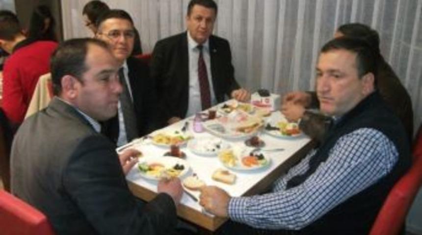 Kaynarca Lisesi Başarıya Doymuyor