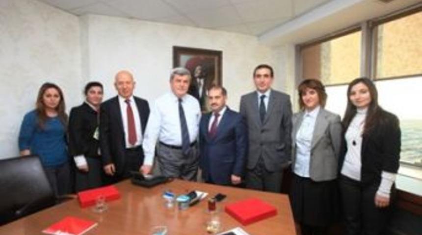 Karaosmanoğlu&rsquo;na Metsend&rsquo;den plaket