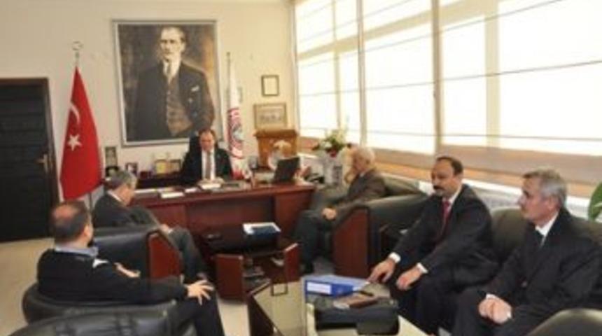 Yurt-Kur&rsquo;dan  belediyeye  ziyaret