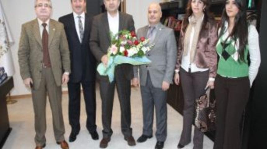 Başkan Hızlı'ya Teşekk&uuml;r Ziyareti