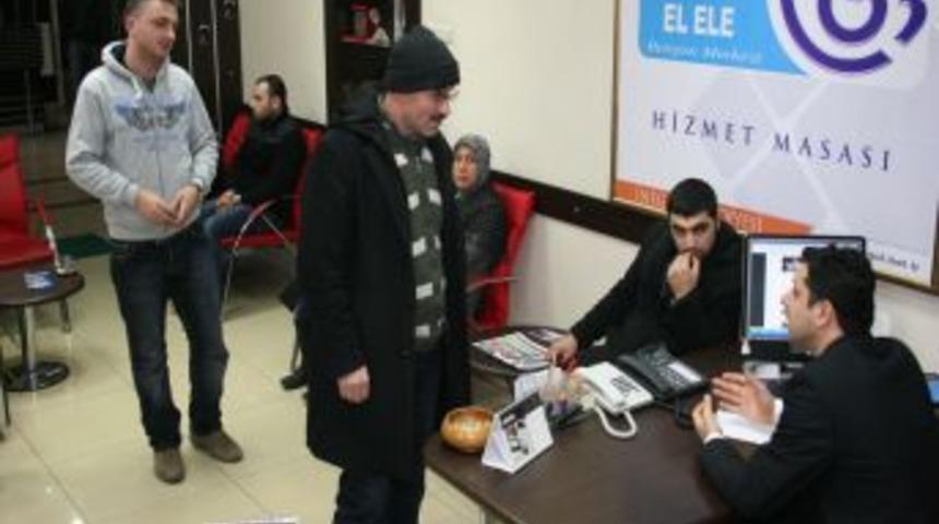 'Alo, Pembe Masa Mı Kızıma Birisi Talip Oldu, Nasıl Birisi Acaba?'