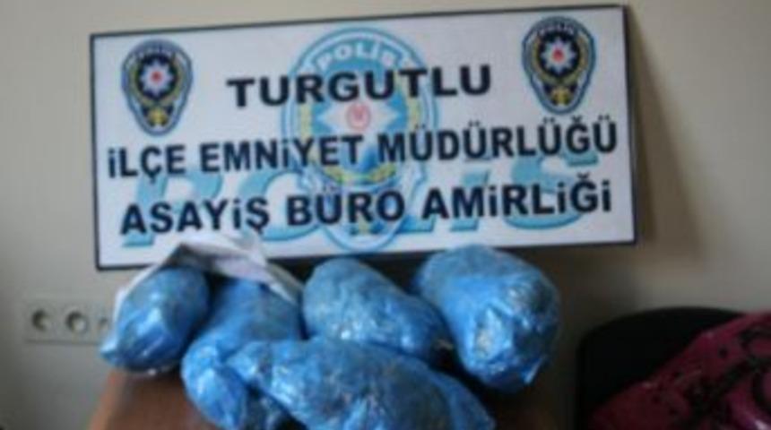 Soğan K&ouml;klerinin İ&ccedil;inden Esrar &Ccedil;ıktı