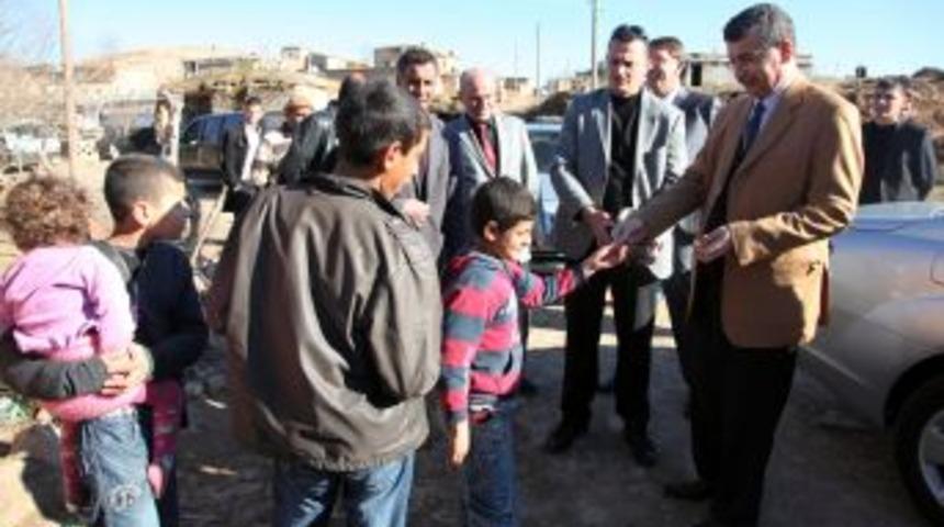 Ulucanlar k&ouml;y&uuml;n&uuml;n yol sorunu &ccedil;&ouml;z&uuml;l&uuml;yor