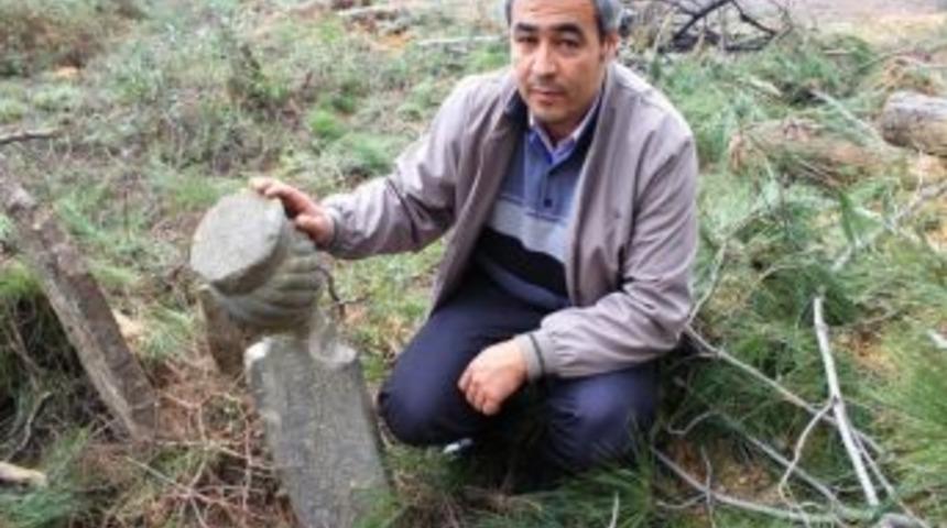 Bin Yıllık Mezarlığın Sırları Merak Ediliyor