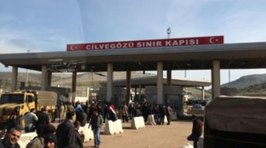 D&uuml;zce&rsquo;den Yola &Ccedil;ıkan Yardımlar Suriyeye Ulaştı