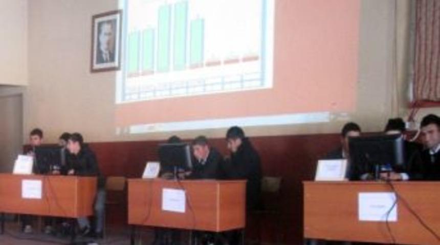 Bilgi Ve K&uuml;lt&uuml;r Yarışması&rsquo;nda Dereceye Giren &Ouml;ğrenciler &Ouml;d&uuml;llendirildi