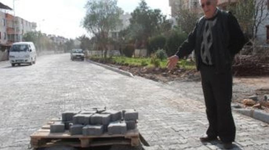 Didim&rsquo;de A&ccedil;ık Bırakılan &Ccedil;ukurlara Tepki