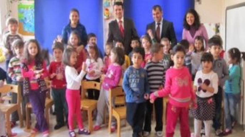 Yabancı Diller Y&uuml;ksekokulu&rsquo;ndan &Ccedil;ocuklar Evi&rsquo;ne Ziyaret