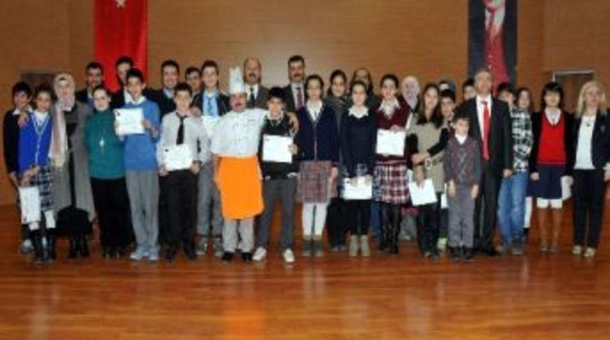 &Uuml;st&uuml;n Zekalı &Ccedil;ocuklar Marifetlerini Sergilediler