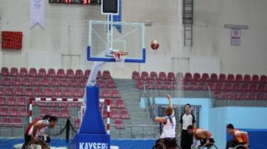 Ge&ccedil; Aybesk Fırtına Gibi