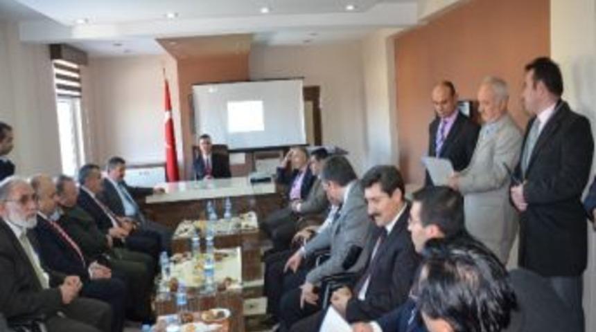 Vali Şerif Yılmaz&rsquo;dan &lsquo;nutuk&rsquo; Fır&ccedil;ası