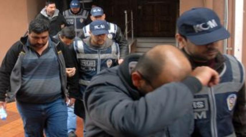 PTT'nin Posta Taşıma Ihalelerine Fesat Karıştıran &Ccedil;ete &Ccedil;&ouml;kertildi