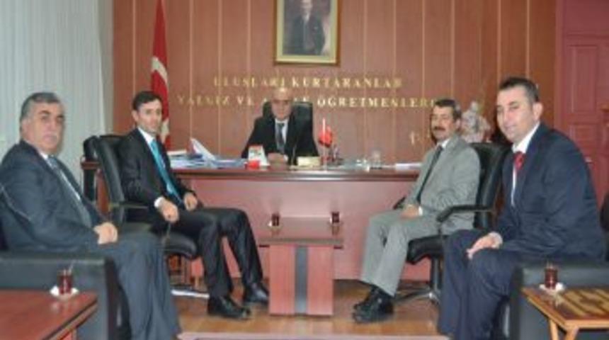 Aktif Eğitim Sen'den, İl Milli Eğitim M&uuml;d&uuml;r&uuml; Dede'ye 'hayırlı Olsun' Ziyareti