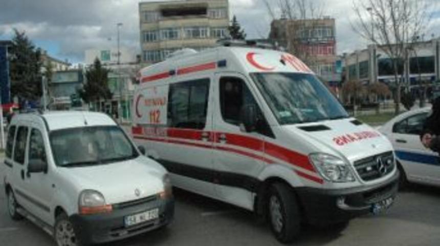 Ambulans Kaza Yaptı