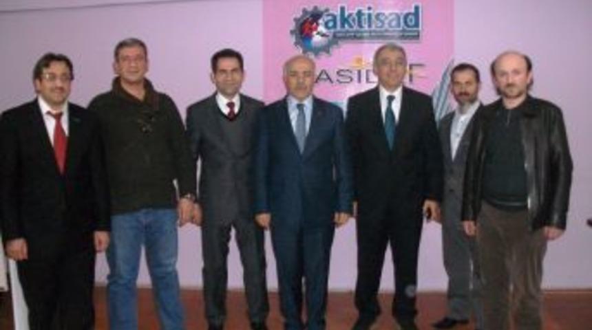 Vali Ahmet Pek, AKDİSAD'ı Ziyaret Etti