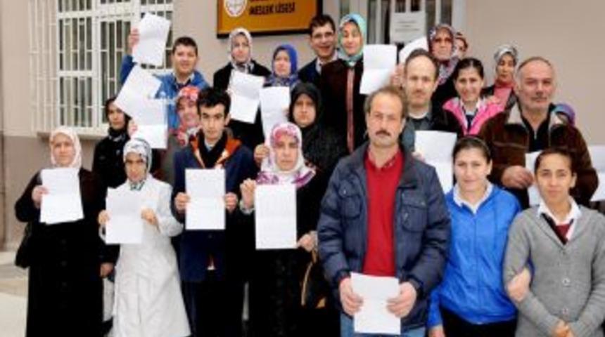 Veliler, Okulları Kapatılırsa Engelli &Ccedil;ocuklarını Başka Şehre G&ouml;ndermeyecek