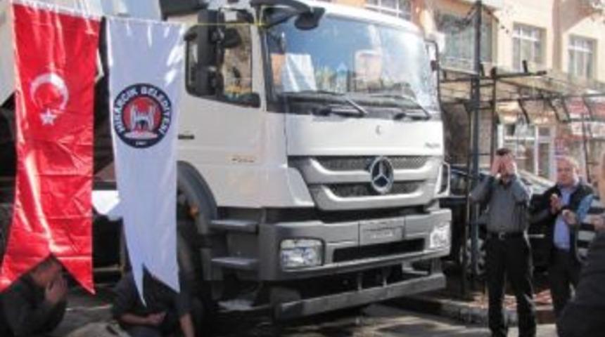 Hisarcık Belediyesi'ne Yeni Kamyon Ve İş Makinesi