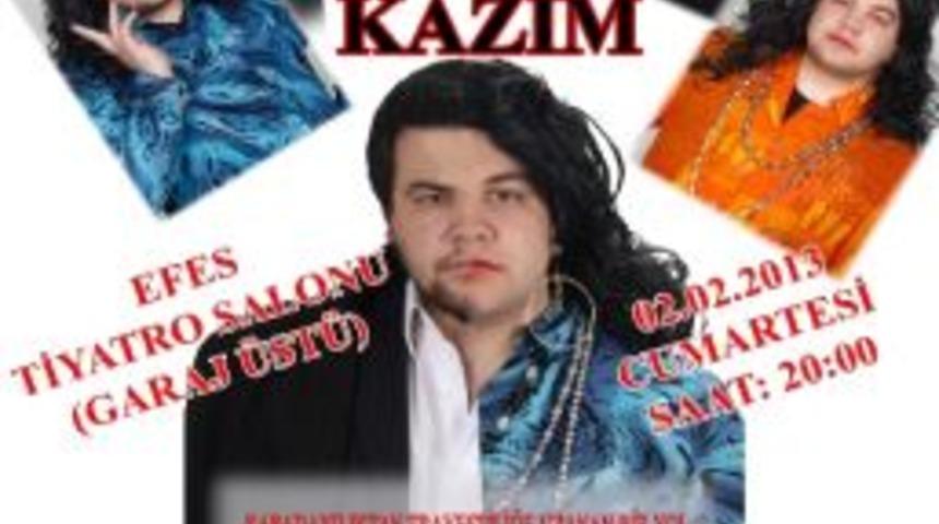 &ldquo;kazım Bir Travesti&rdquo; Adılı Oyun, Seyircisiyle Buluşuyor