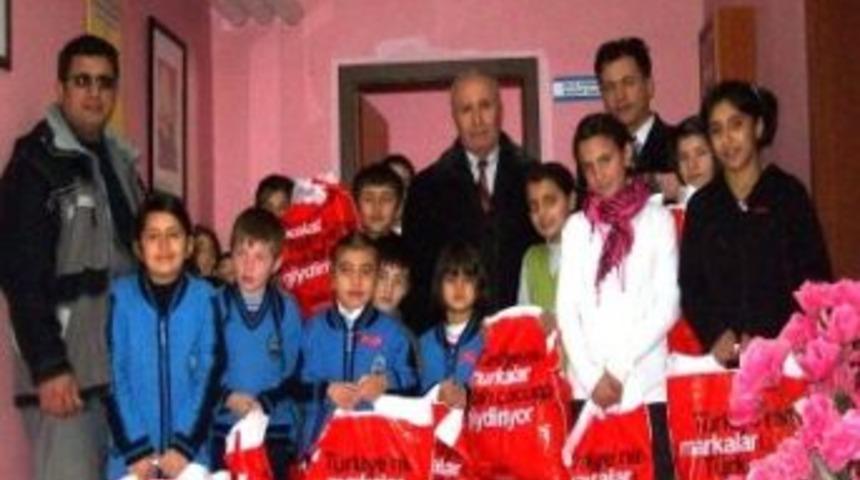 Nurhak&rsquo;ta 150 &Ouml;ğrenciye Giysi Yardımı