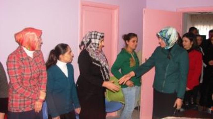 Ruh Sağlığı Merkezi'ne Destek Ziyareti