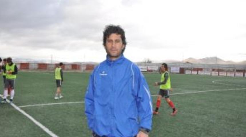 Sandıklıspor D&ouml;rt Futbolcu İle Anlaştı