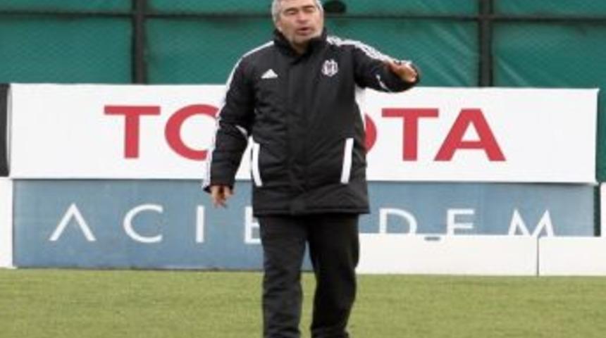 Beşiktaş'ta İstanbul BBSK Ma&ccedil;ı Hazırlıklar S&uuml;r&uuml;yor