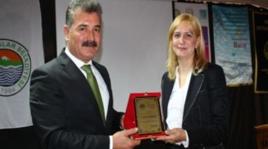 Toroslar Belediyesi Kadınları Bilgilendirmeye Devam Ediyor