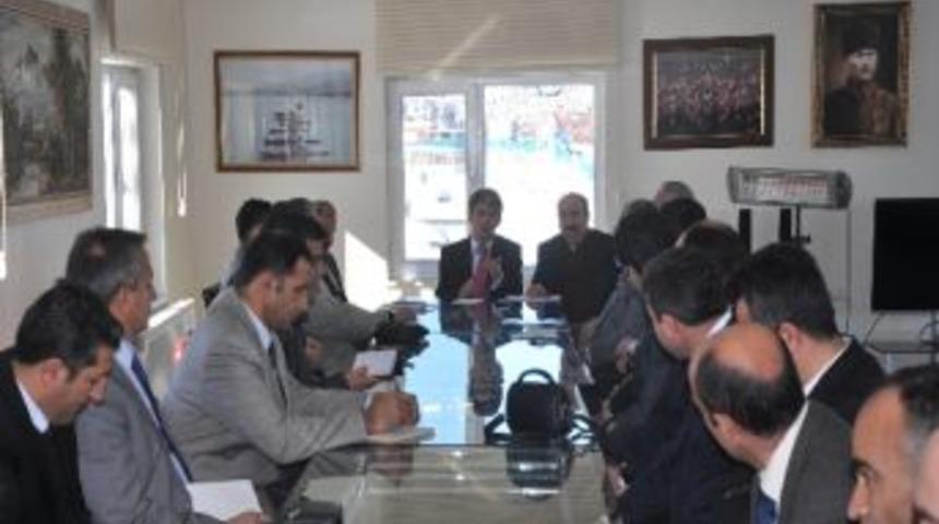 Edremit&rsquo;te Eğitim Sorunları Masaya Yatırıldı