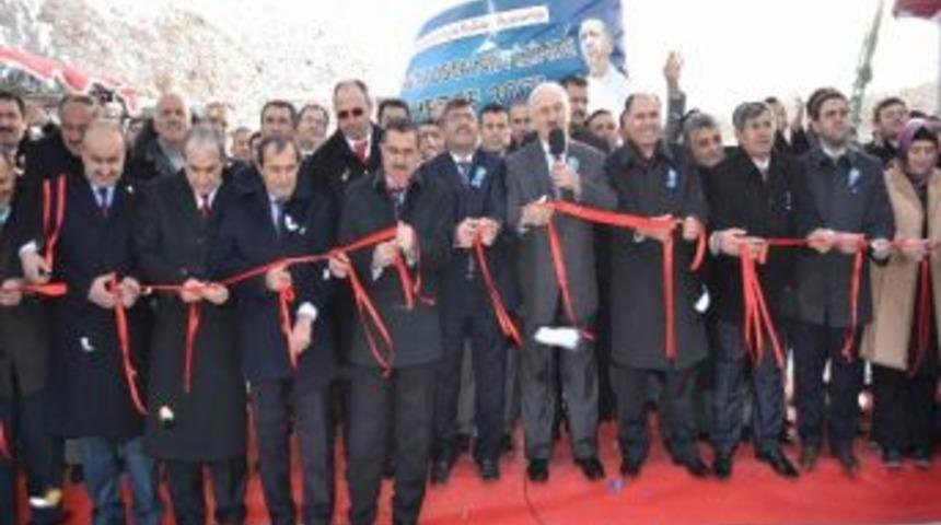 Başbakan Erdoğan, Telekonferansla Niğde&rsquo;de A&ccedil;ılış Yaptı