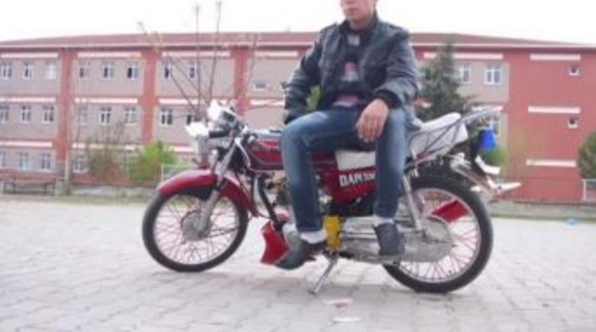 Kadirli'de Trafik Kazası: 2 Yaralı