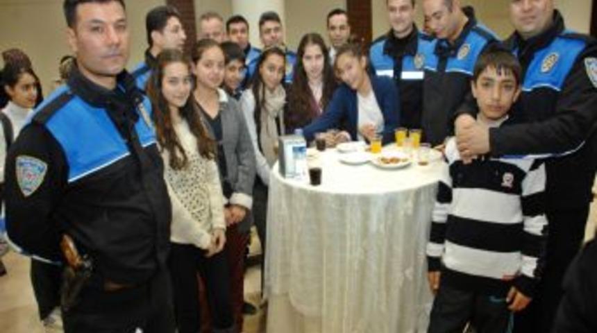 Gaziantep Emniyet&rsquo;i Yaptığı Projelerle Halkın G&ouml;nl&uuml;n&uuml; Kazanıyor