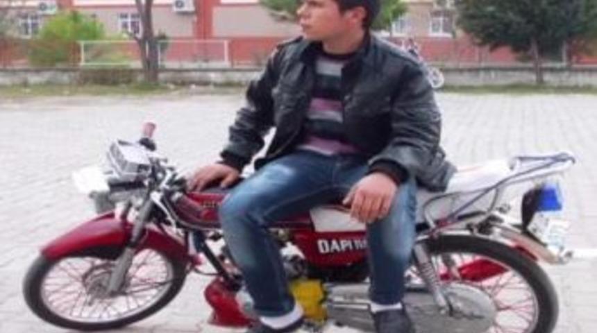 Belediye Aracının &Ccedil;arptığı Motosiklet S&uuml;r&uuml;c&uuml;s&uuml; Ağır Yaralı