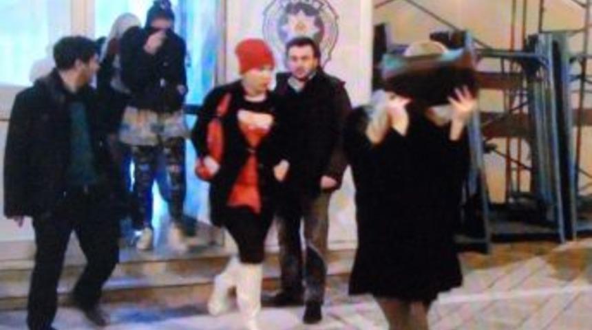 Ahlak Polisinden Tem'de Travesti Avı