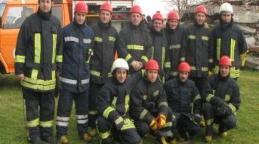 İtfaiye Arama Kurtarma Ekibi Eğitim Tatbikatı Yaptı