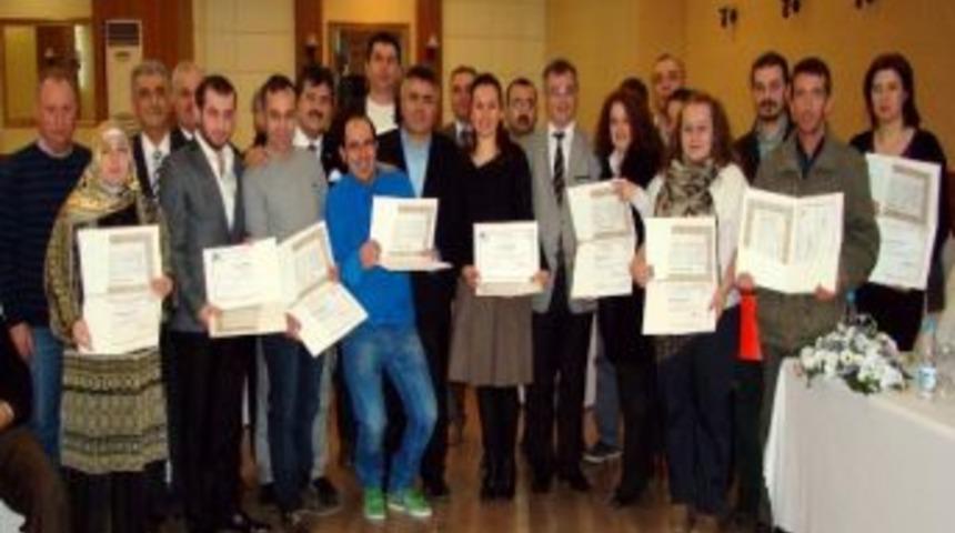 Eskişehir'de 28 Esnaf Girşimcilik Sertifikası Aldı