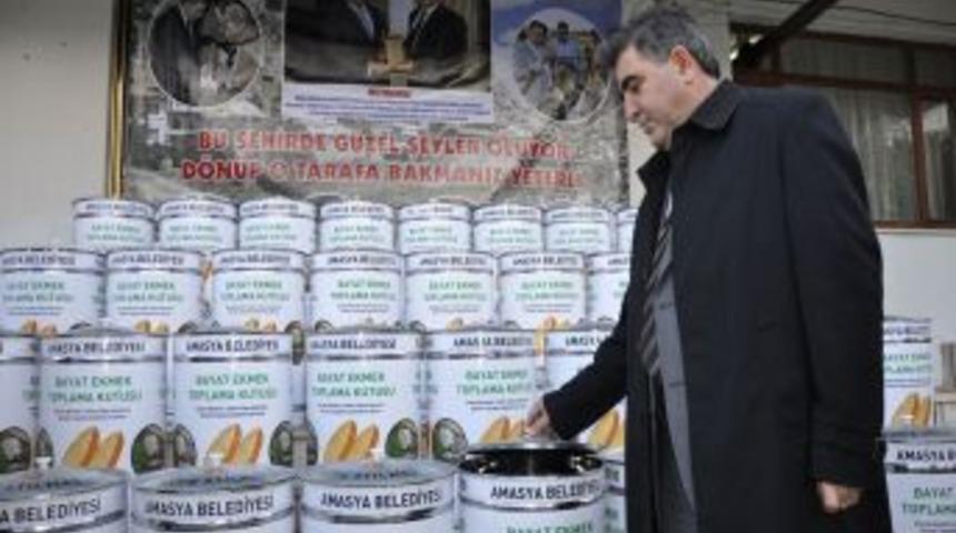 Amasya Belediyesi, Bayat Ekmekleri Topluyor