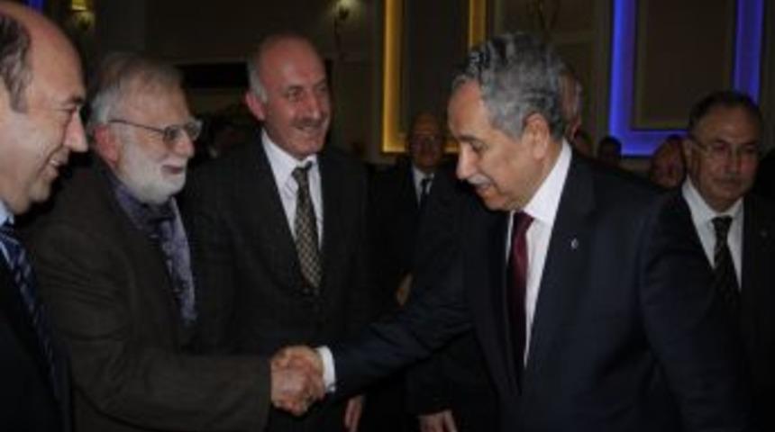 Arın&ccedil;: Birand'ın &Ccedil;alıştığı Son Belgesel Bedi&uuml;zzaman Said Nurs&icirc; Belgeseliydi