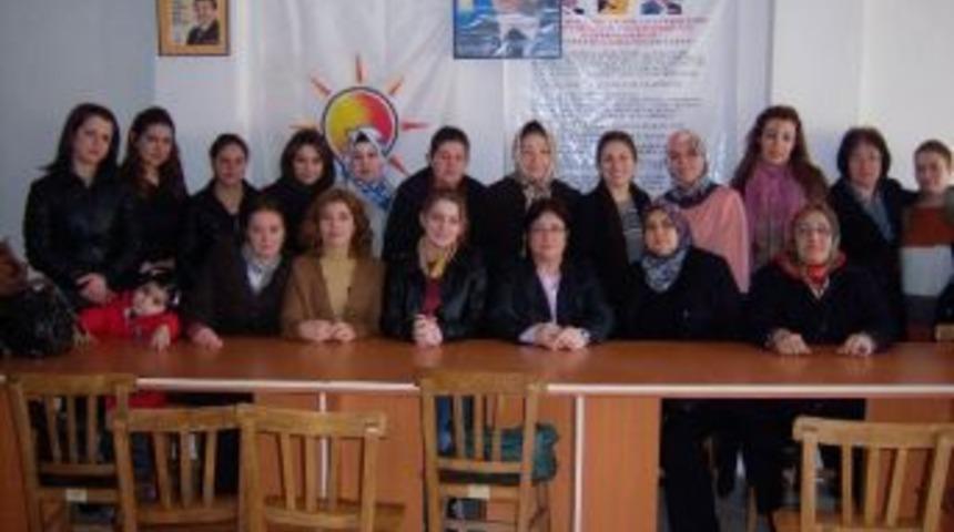 Ak Parti Alaşehir Kadın Kolları'ndan, Kula Kadın Kolları'na Ziyaret