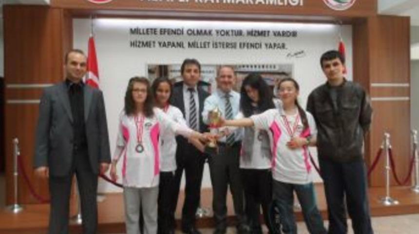 TOKİ Ok&ccedil;ular Ortaokulu Zonguldak &uuml;&ccedil;&uuml;nc&uuml;s&uuml; Oldu