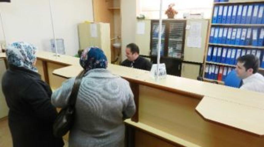 N&uuml;fus M&uuml;d&uuml;rl&uuml;ğ&uuml;&rsquo;nde Vezneler Gidiyor, Masalar Geliyor