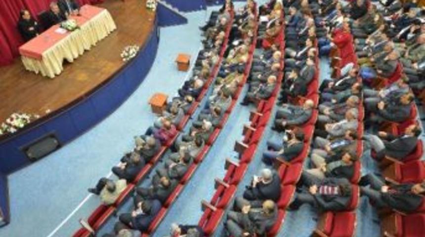 İzmir B&uuml;y&uuml;kşehir Belediye Başkanı Aziz Kocaoğlu, K&uuml;&ccedil;&uuml;k Menderes&rsquo;te A&ccedil;ıklamalarda Bulundu: