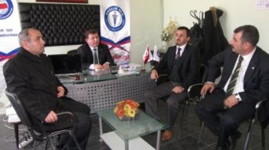 Tıp Fak&uuml;ltesinden Sağlık-sen&rsquo;e Ziyaret