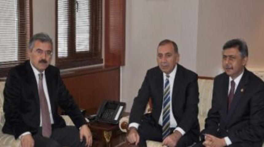 G&uuml;rsel Tekin&rsquo;den Vali Ayyıldız&rsquo;a Ziyaret