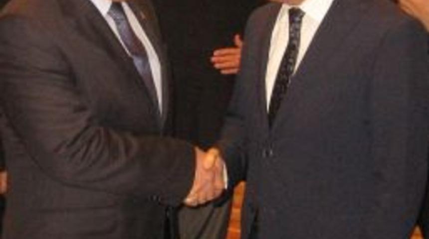 Başkan İ&ccedil;a, Bakan &Ouml;mer Din&ccedil;er'le Buluştu