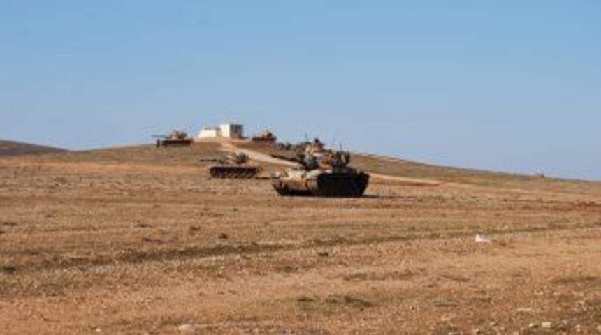 TSK, Suriye Sınırında Tatbikat Yaptı