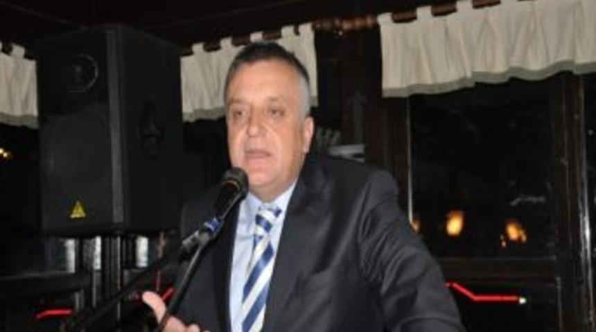 Karamolla Aday Değil