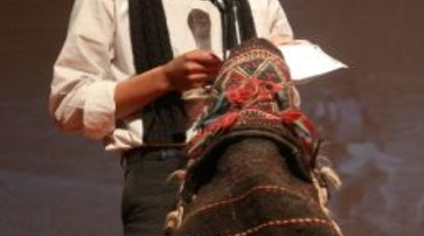 Metem&rsquo;li &Ouml;ğrencilerinden Şiir Ve T&uuml;rk&uuml; Dinletisi