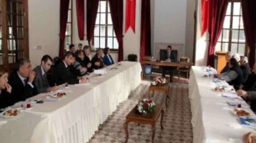 Başkan G&ouml;nen&ccedil;, Muhtarlarla İstişare Toplantısında Buluştu